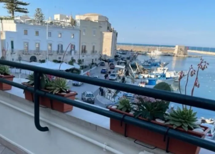 Emozioni Dal Porto * Trani